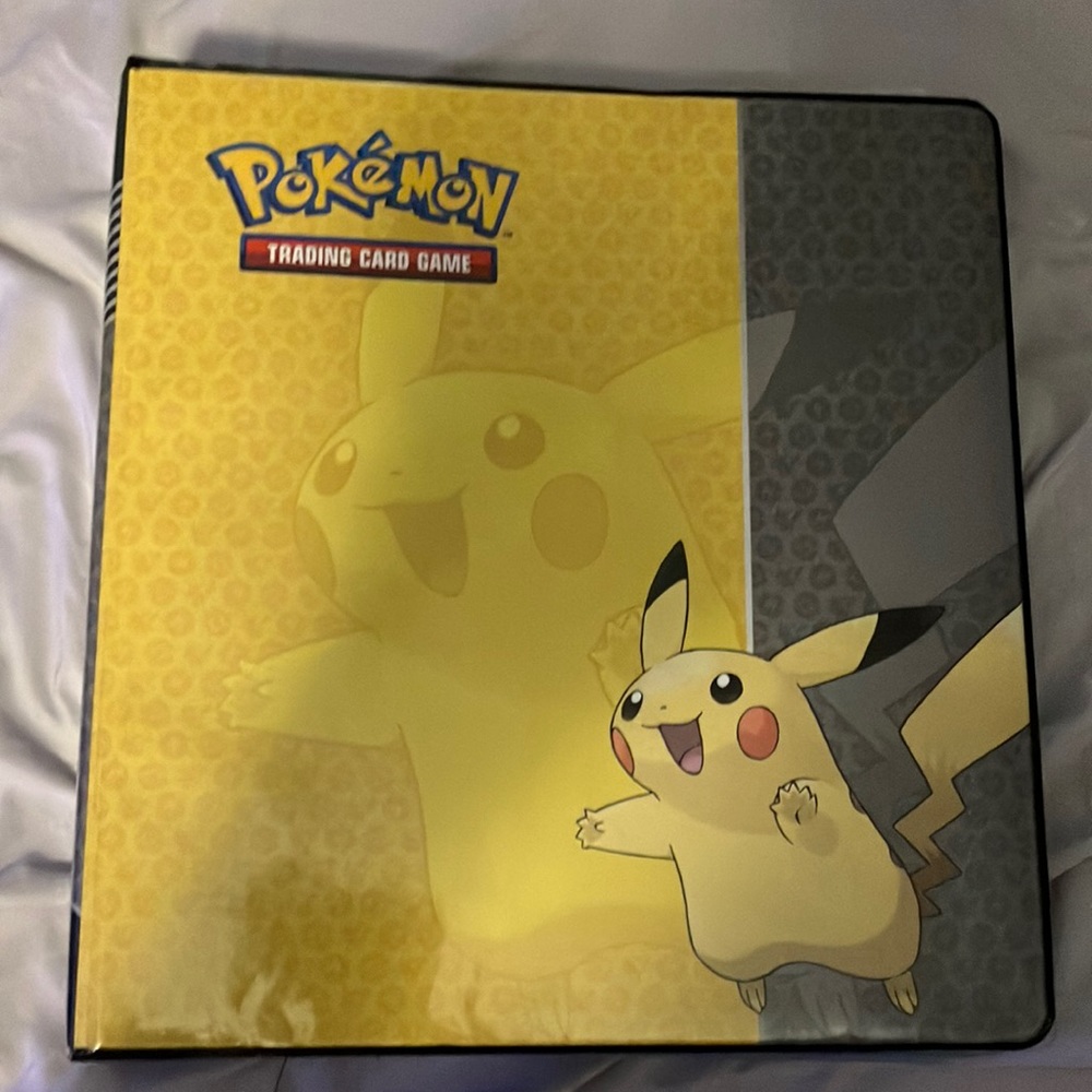 Pokémon binder with at least 100 sleeves